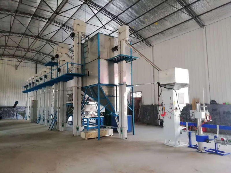 山西呂梁嵐縣20噸小米成套加工設(shè)備安裝調(diào)試完畢