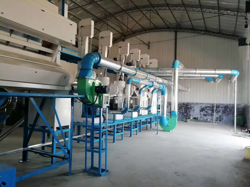 山西呂梁嵐縣20噸小米成套加工設(shè)備安裝調(diào)試完畢