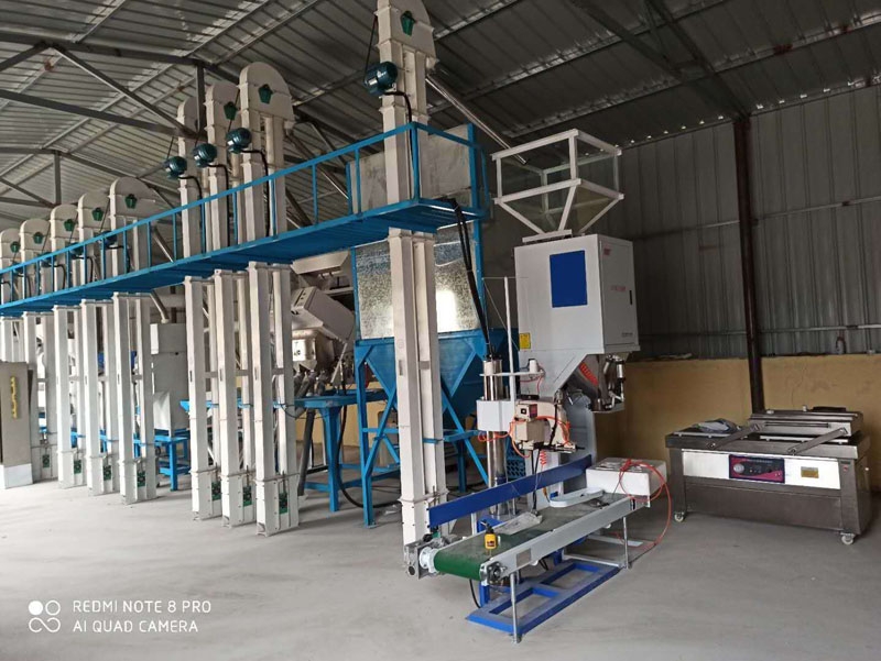 遼寧朝陽(yáng)建平NZJ15噸小米成套加工設(shè)備安裝調(diào)試完畢